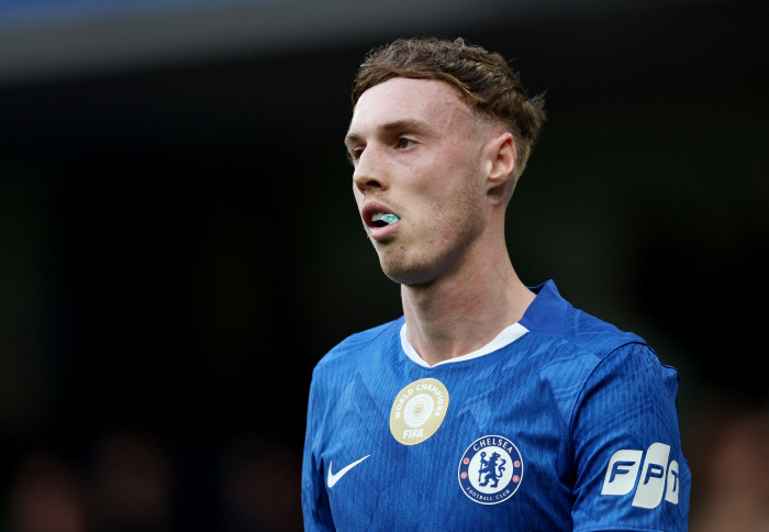 "첼시를 떠날 계획이 전혀 없다" 에이스 콜 파머, 맨유 이적설 강력 부인.."맨체스터가 그립지 않다"