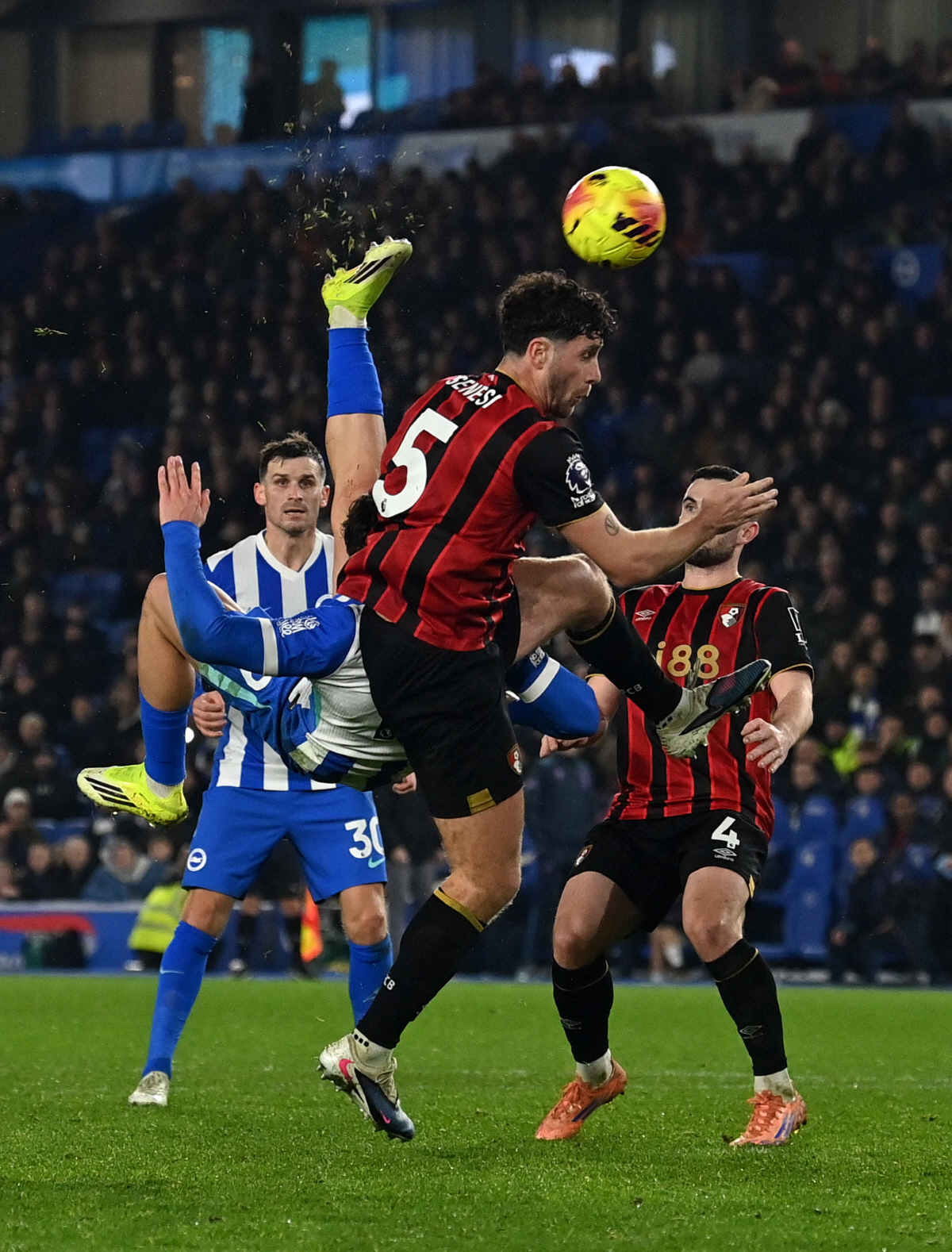 브라이턴전에 나선 세네시 AFP