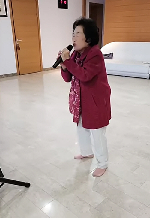 ‘고관절 수술’ 전원주, 몸이 알아서 리듬 타버려..흥 폭발 근황