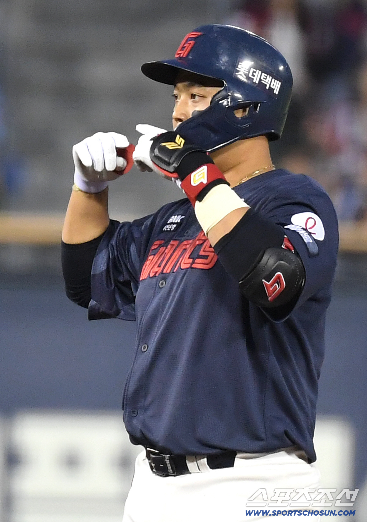 15일 잠실구장에서 열린 LG와 롯데의 주중 3연전 두 번째 경기. 4회 2루타를 날린 롯데 한동희. 잠실=송정헌 기자 songs@sportschosun.com/2026.04.15/