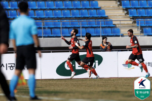 첫 승 도전하는 충북청주, '멀티골' 이종언-가르시아 '선봉'...김해는 베카-브루노 코스타 '출격'[현장 라인업]