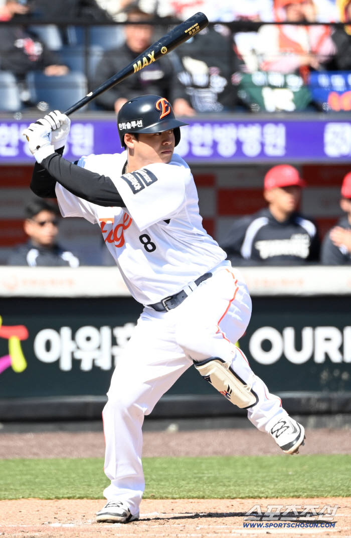 2군에 숨었던 307억 사나이 드디어 퓨처스 출전. 울산 웨일즈에 4출루[퓨처스]