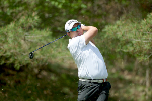 '2타차 선두' 권성열, KPGA 개막전서 8년 만의 우승 도전 