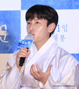 김동완이 또…이번엔 '미성년자 흡연' 고백 