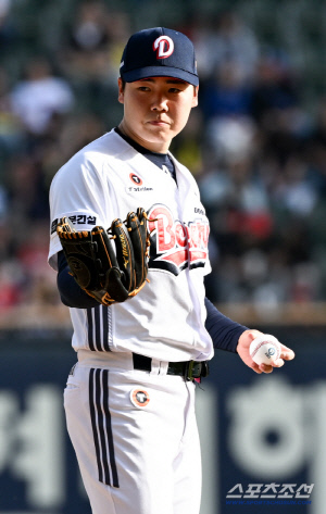 두산 최승용, 6⅔이닝 2실점 퀄리티스타트…