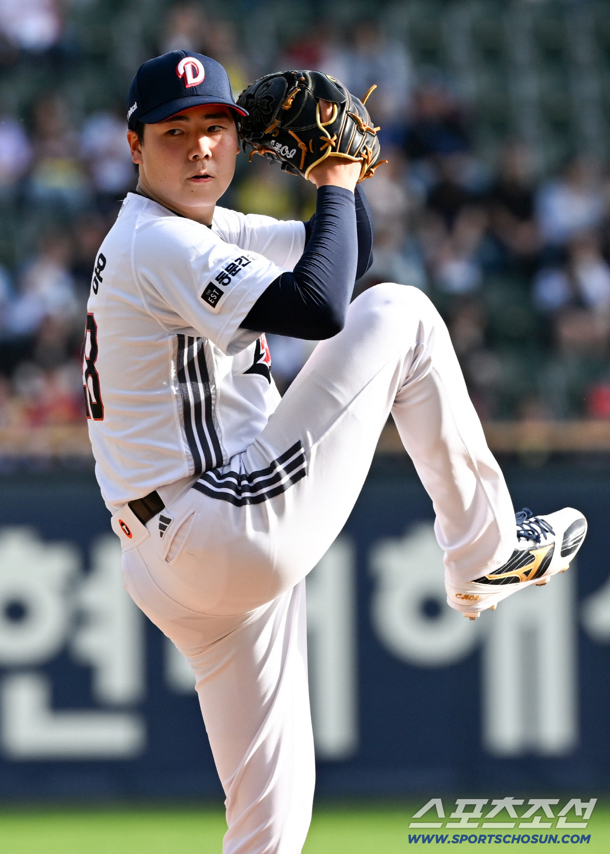 18일 잠실구장에서 열린 두산과 KIA의 경기. 두산 최승용이 역투하고 있다. 잠실=박재만 기자 pjm@sportschosun.com/2026.04.18/