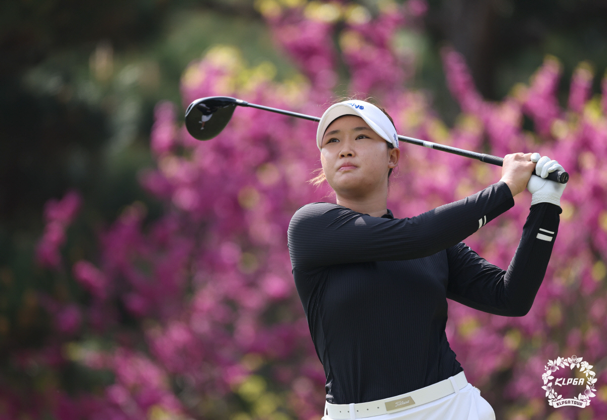 김민솔 넥센세인트나인 Masters 2026 2R 10번홀 티샷