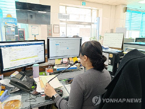 고유가 지원금·선거·행정통합…광주 공무원들 '삼중 부담'