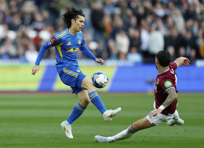 '프리미어리거 0명 임박' 韓 좌절! 일본, 또 일본, 또또 일본...빅클럽 선수 추가 예고, 맨체스터 유나이티드가 노린다 "뉴캐슬-에버턴도 주시"