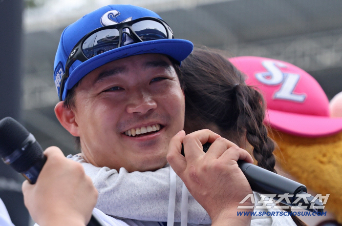 김영웅 빠지자 '미친 4할 타자' 등장. 백업의 반란→스리런포 폭발. "매 타석 대타처럼"