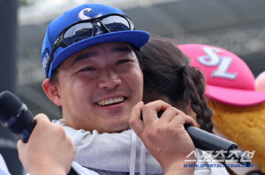 김영웅 빠지자 '미친 4할 타자' 등장. 백업의 반란→스리런포 폭발. 