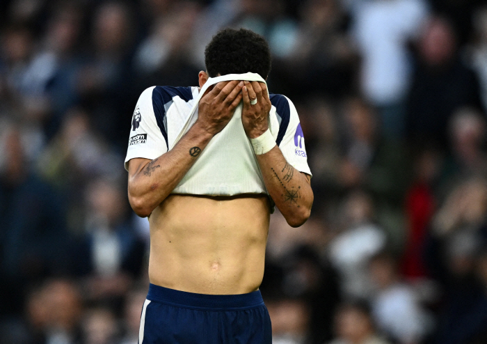 토트넘 뉴 7번, 손흥민 같은 골 넣고 '설레발 세리머니' 충격...토트넘은 또 다시 못이겼다! '추가시간 극장골' 브라이턴과 2-2 눈물→강등권 탈출 실패+15경기 무승