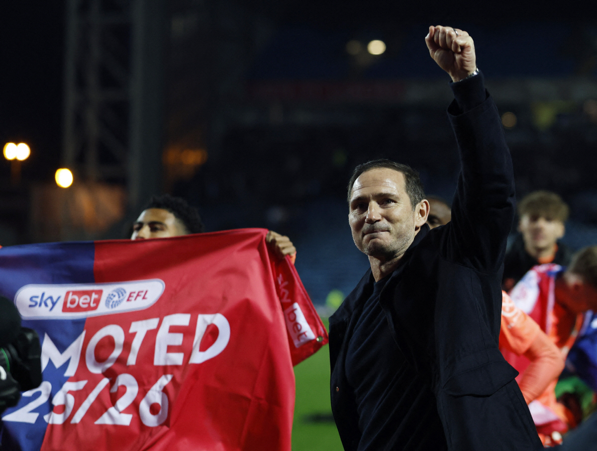 양민혁 외면한 램파드, 결국 눈물...2부 17위→25년만의 EPL 승격 이끈 후 "내 축구 인생 최고의 업적"