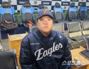 한화는 류현진! 20년 세월이 지나도 변하지 않는 가치…'149㎞' 구속에 담은 자존심 [부산피플]