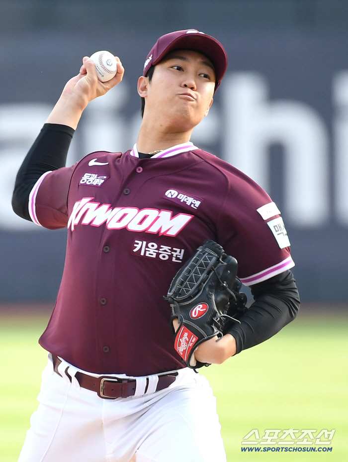 '광속구 메이스' 안우진, 두번째 등판→철저히 감각 복원에 집중…패전에도 웃었다 "슬라이더 좋아서 만족스럽다"