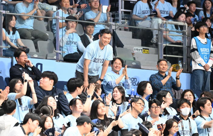 '항공권도 쏩니다' 소노 구단주의 파격적인 팬서비스 화제…창원 원정응원단 대형버스+일부 항공편 무상 제공키로