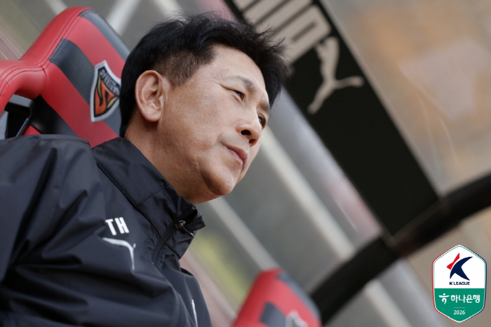 "책임감 갖고 간절하게 임했으면" 홈 8연전의 막바지, 박태하 감독의 단단한 각오[현장인터뷰]