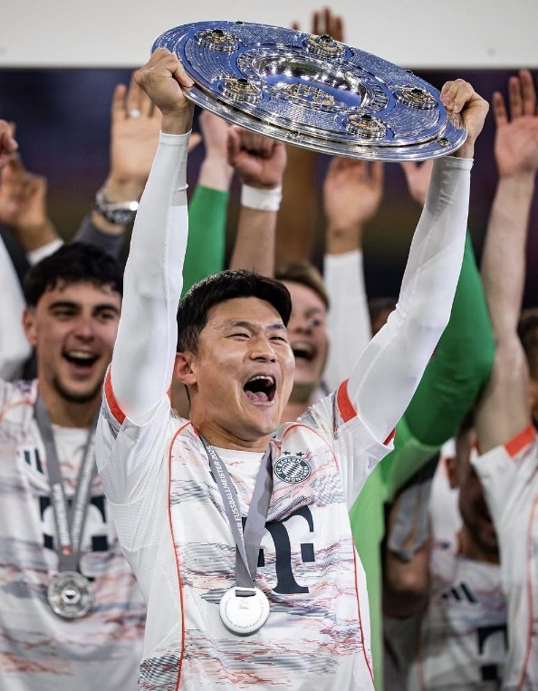 '韓 축구 초대박' 김민재 선발 풀타임, B·뮌헨 4경기 남기고 35번째 분데스리가 우승 조기 확정..'트레블 가자'
