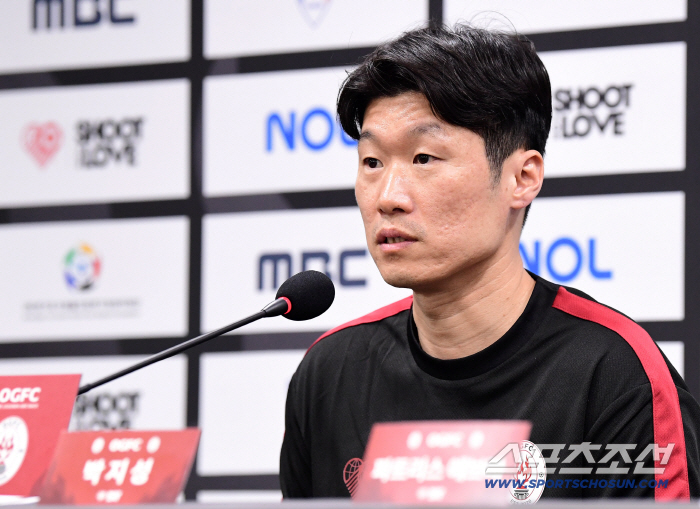 한국인 프리미어리그 '전멸' 위기, '해외축구 아버지' 박지성이 남긴 메시지는…"유럽 1부리거 많지 않은 게 사실. 후배들이여 더 도전하라"