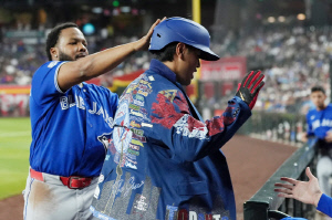 안타→2루타→안타→안타→안타→안타→2루타→볼넷, TOR 타선 1회초 볼만했네! 구단 타이기록