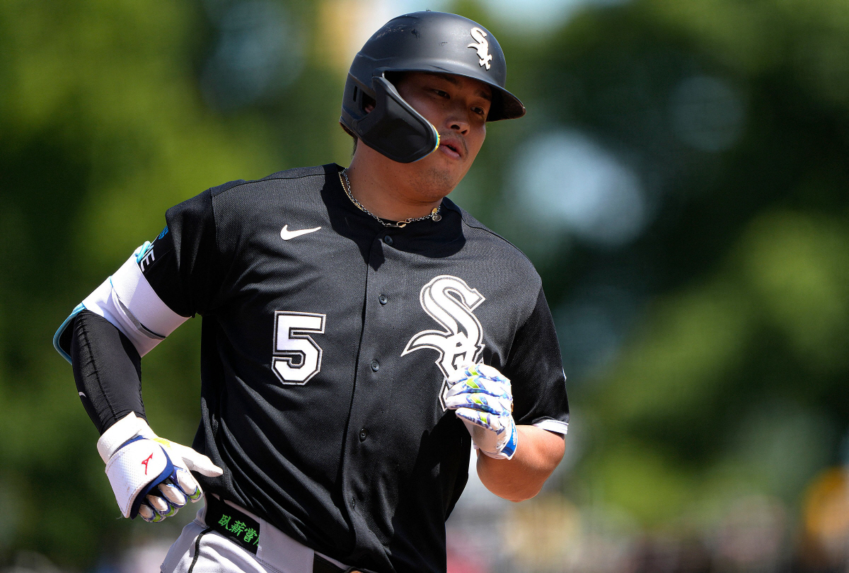 SACRAMENTO, CALIFORNIA - APRIL 19: Munetaka Murakami #5 of the Chicago White Sox trots around the bases after hitting a two-run home run against the Athletics in the top of the fifth inning at Sutter Health Park on April 19, 2026 in Sacramento, California. Thearon W. Henderson/Getty Images/AFP (Photo by Thearon W. Henderson / GETTY IMAGES NORTH AMERICA / Getty Images via AFP)