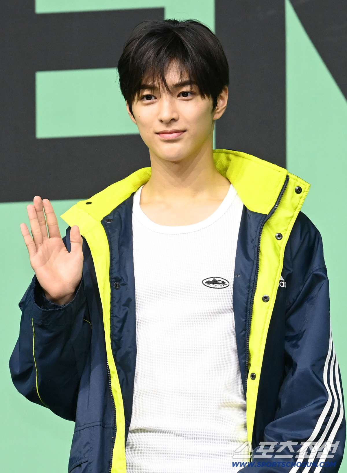 코르티스(마틴, 제임스, 주훈, 성현, 건호)의 미니 2집 'GREENGREEN' 미디어 쇼케이스가 20일 예스24 라이브홀에서 열렸다. 포즈를 취하는 코르티스 건호의 모습. 허상욱 기자 wook@sportschosun.com/2026.04.20/