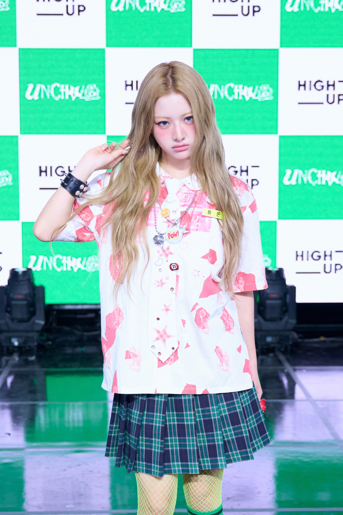 "나하은 그룹 아닌 언차일드"…스테이씨 동생 그룹, 당찬 데뷔 출사표[SC현장]