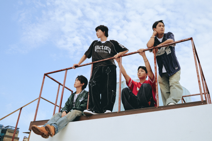 밴드 프랭클FL, 봄 바람처럼 싱그러운 신곡 'Paper Chase' 오늘(21일) 발매