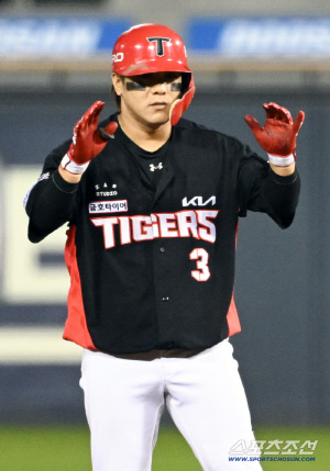 '무릎 통증' 김선빈 → '선발 제외' 카스트로 상태는? 