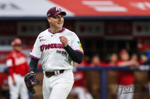 [공식발표] '마이너 구단 탐냈다' 7000만원 단기 대체 외국인으로 컴백…부상 교체 울분 해소하나