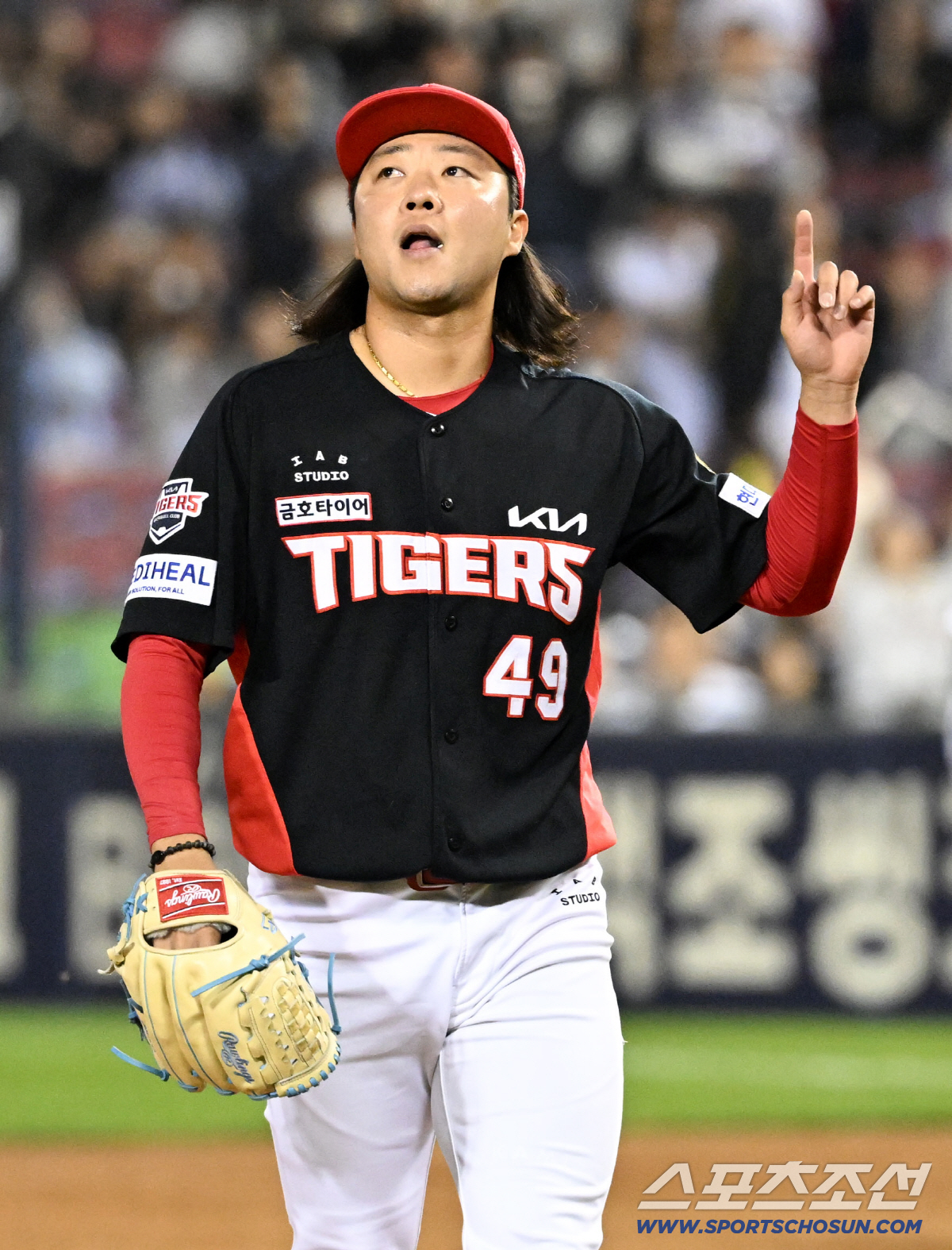 17일 잠실구장에서 열린 두산과 KIA의 경기. 승리한 KIA 김범수가 기뻐하고 있다. 잠실=박재만 기자 pjm@sportschosun.com/2026.04.17/