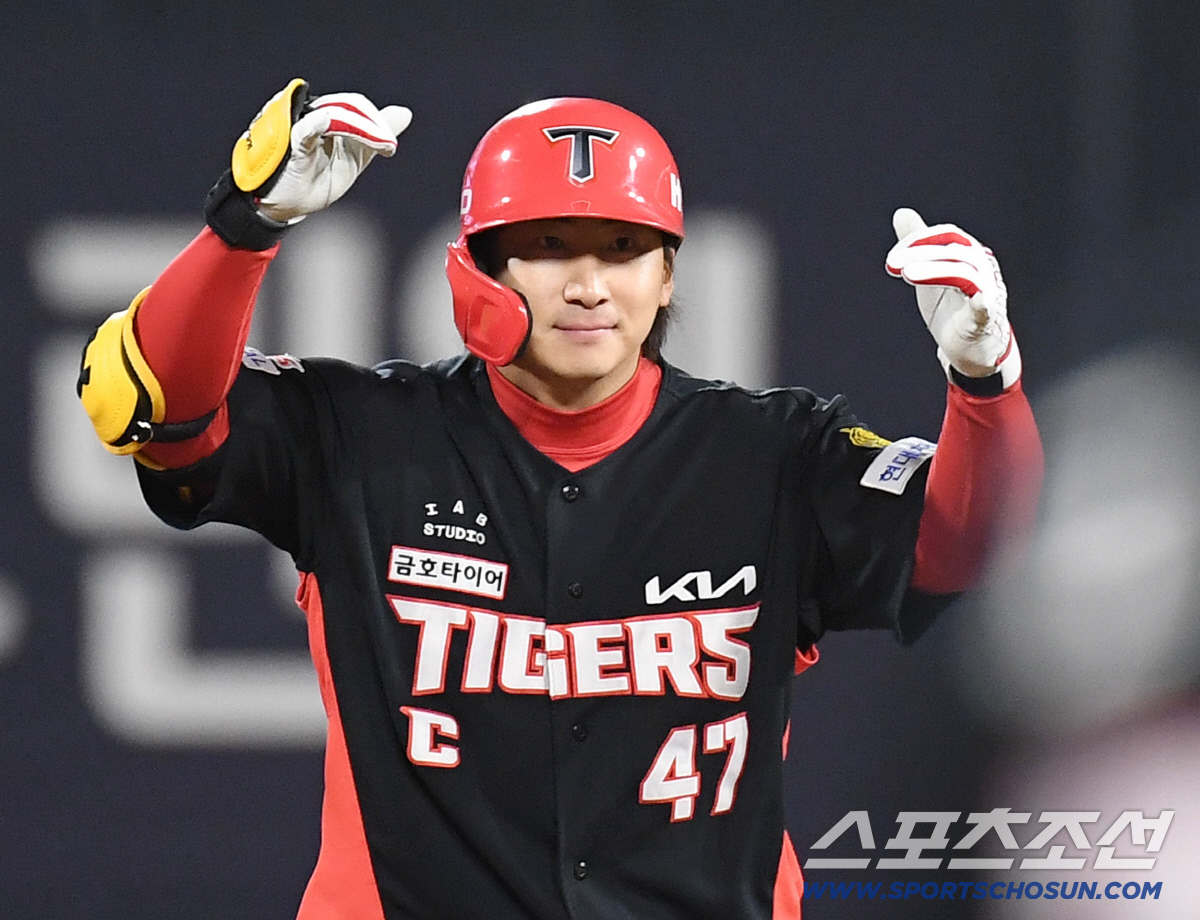 21일 수원 케이티위즈파크에서 열린 KT와 KIA의 경기. 8회 1타점 적시 2루타를 날린 KIA 나성범. 수원=송정헌 기자 songs@sportschosun.com/2026.04.21/