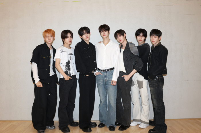 [인터뷰③]클유아 "신인상 8관왕 이후 목표? 글로벌로 널리 알렸으면"