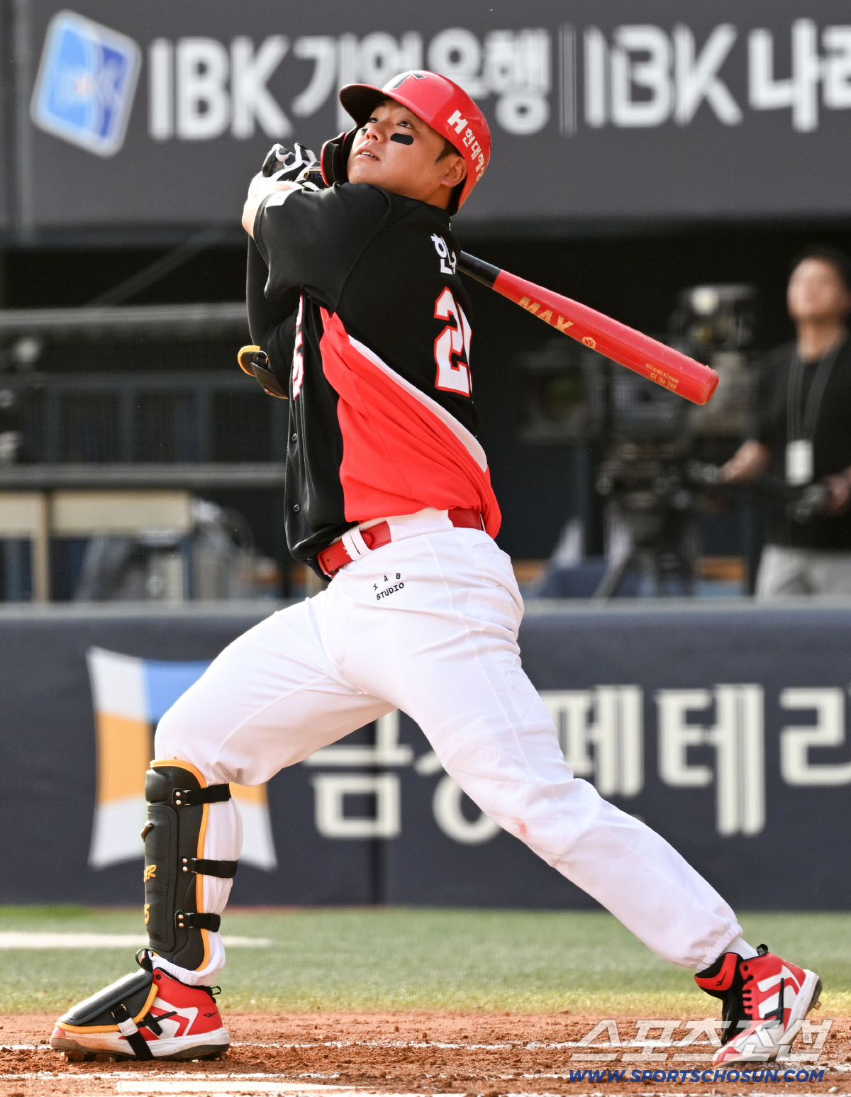 18일 잠실구장에서 열린 두산과 KIA의 경기. KIA 한준수가 타격을 하고 있다. 잠실=박재만 기자 pjm@sportschosun.com/2026.04.18/