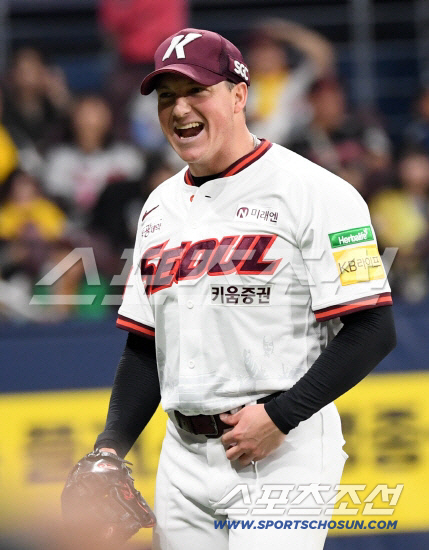 와일스 이탈은 전화위복?…'수술대 올랐던 1선발의 귀환' 로젠버그→완벽한 플랜B 될까