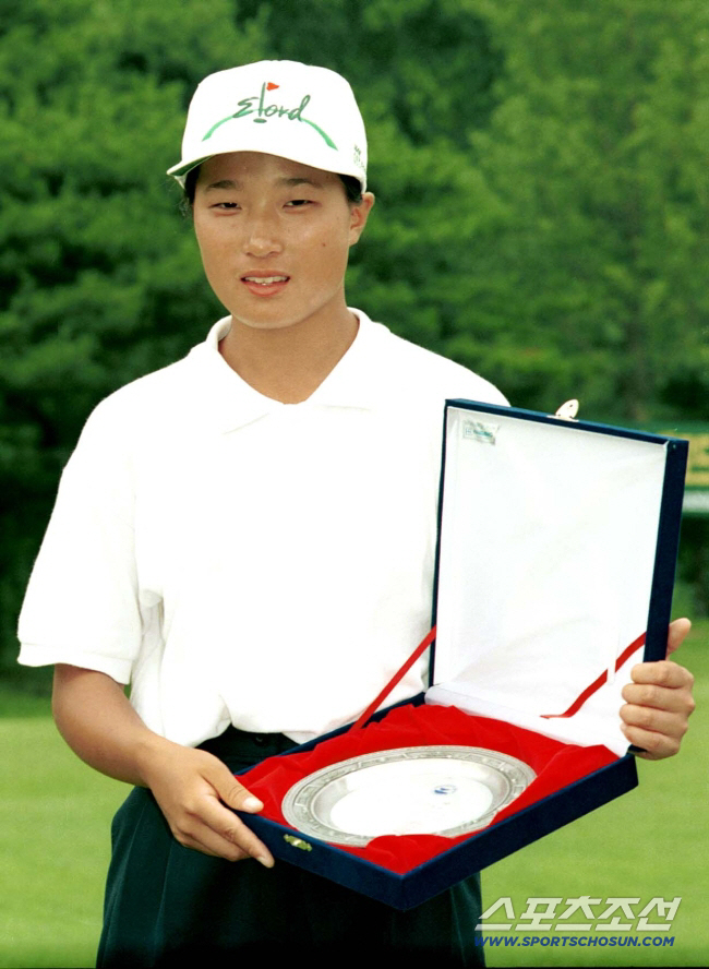 1993년 7월14일 스포츠조선배 중고골프 여고부 우승자 박세리(금성여고). 스포츠조선DB
