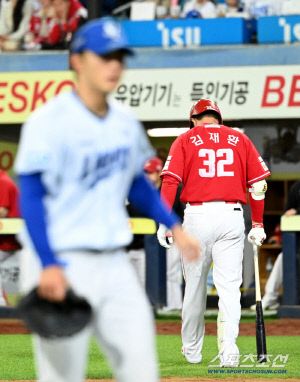 10회 2사 2루, 44년만 신기록 달성→0.486 '리딩히터'와 정면승부 굳이 왜? '극과극' 미야지 미스터리