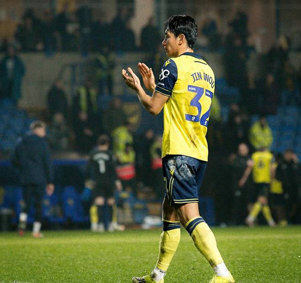 '韓 축구 또 비보' 전진우, 유럽 진출 3개월만에 충격의 3부 추락 '눈앞'…'동화팀' 레스터는 EPL 우승 10년만에 3부행 '확정'