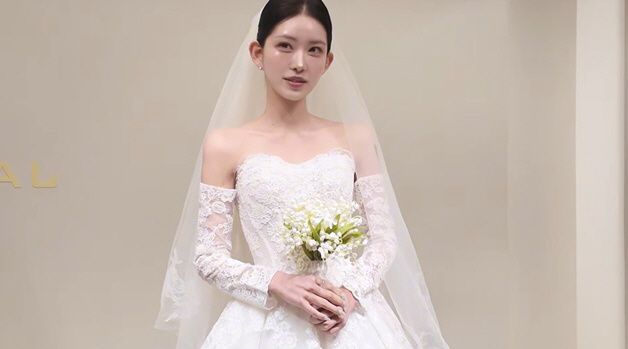 '96kg→41kg' 최준희, 가봉해도 흘러내리는 드레스 "보조제 부작용인가"