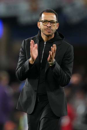 '김민재를 염두에 둔 발언인가' UCL 우승 레전드 감독의 조언 