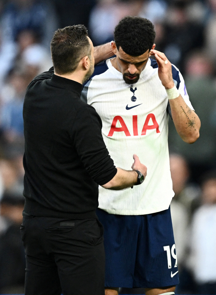 "쥐꼬리만한 비용 지불, 성적이 그 모양이다" 네덜란드 레전드의 18위 토트넘 향한 날선 비판..2부 강등 피하기 어렵다