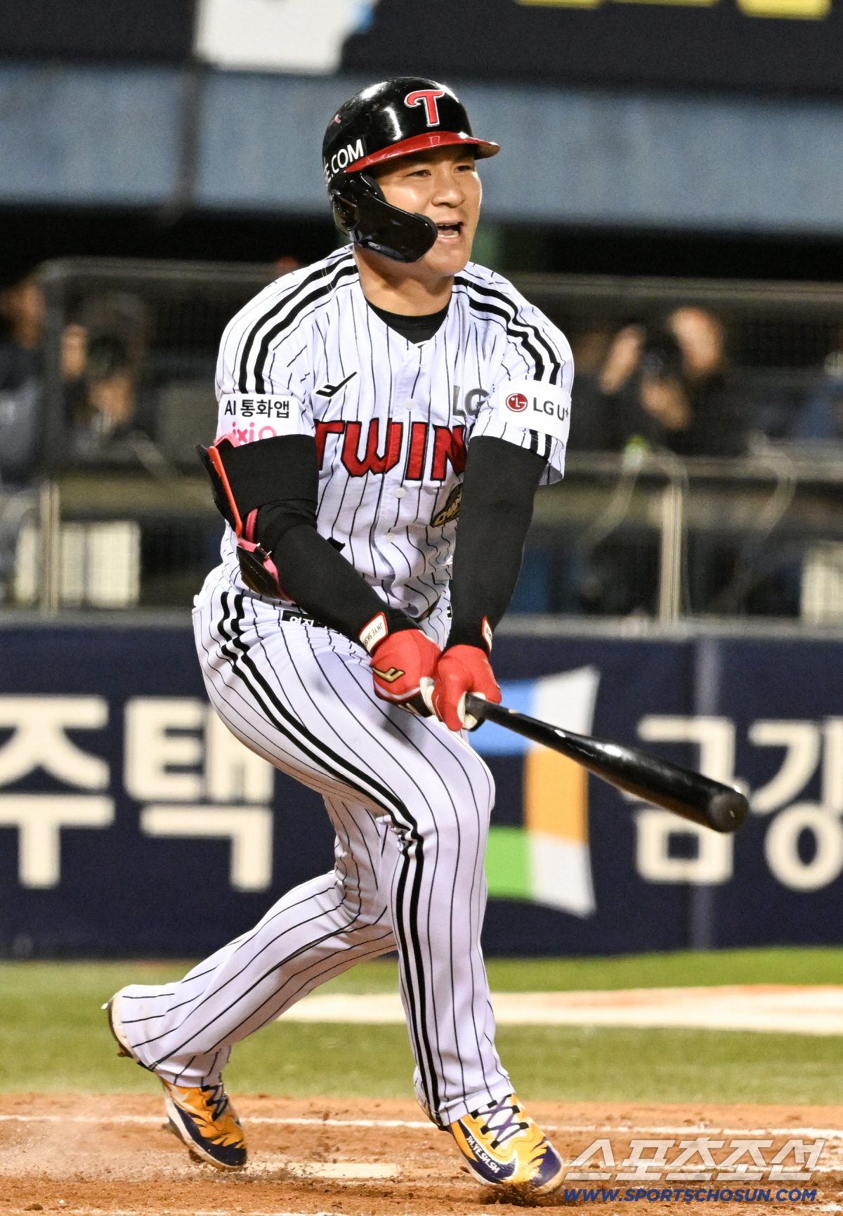 21일 잠실구장에서 열린 LG와 한화의 경기. LG 오지환이 타격을 하고 있다. 잠실=박재만 기자 pjm@sportschosun.com/2026.04.21/