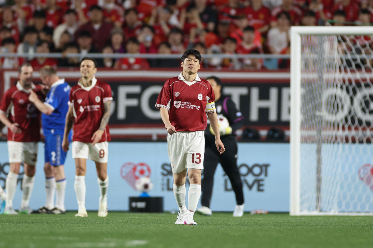 수원월드컵경기장/ OGFC vs 수원삼성 레전드 매치/ Park Ji Sung(박지성)/ photo by Junghun Park