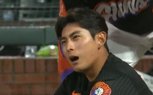 이정후 홈 횡사 후 짜증 폭발? → 이걸 왜 돌려! 3루 코치의 무리수