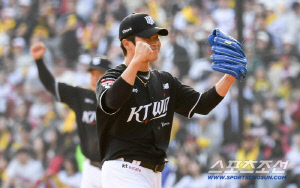 "올해는 다르다" 진화한 박영현 → '보물' 한승혁까지…1위팀 지키는 150㎞ 필승조 트리오 '든든' [SC포커스]