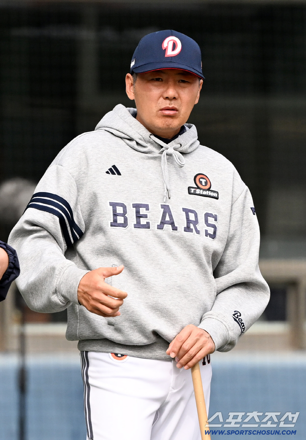 17일 잠실구장에서 열린 두산과 KIA의 경기. 두산 김원형 감독이 생각에 잠겨 있다. 잠실=박재만 기자 pjm@sportschosun.com/2026.04.17/