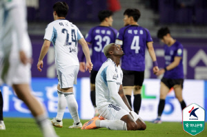 [K리그1 현장리뷰]말컹 살아나니 '2경기 연속골' 허율도 덩달아 '부활'했다!…울산, 안양 원정서 극적인 1-1 무승부