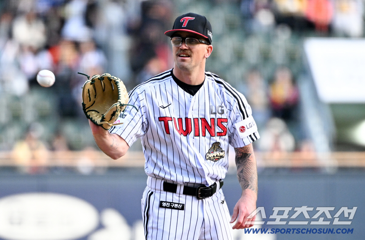 22일 잠실구장에서 열린 LG와 한화의 경기. LG 웰스가 숨을 고르고 있다. 잠실=박재만 기자 pjm@sportschosun.com/2026.04.22/