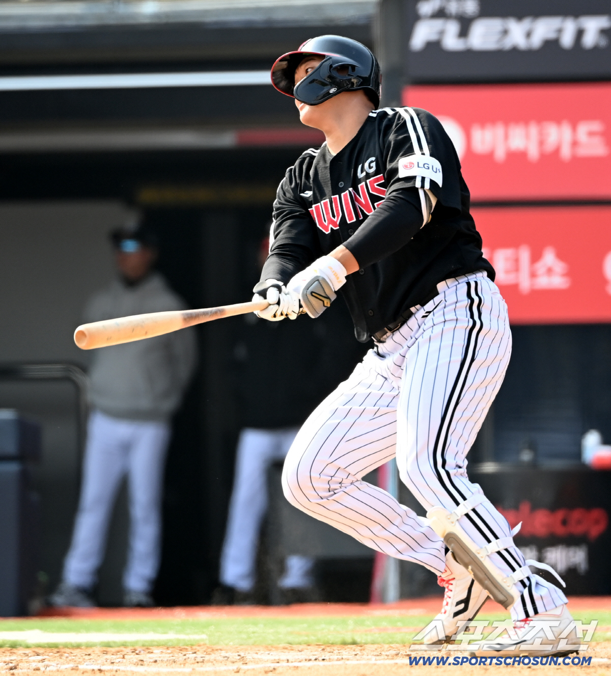 17일 수원KT위즈파크에서 열린 LG와 KT의 시범경기. 8회초 LG 이재원이 솔로홈런을 치고 있다. 수원=허상욱 기자 wook@sportschosun.com/2026.03.17/