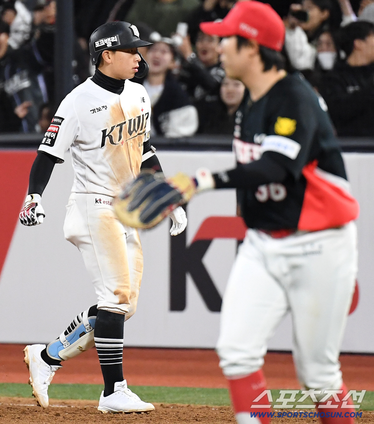 21일 수원 케이티위즈파크에서 열린 KT와 KIA의 경기. 8회말 1타점 적시타 날린 KT 이강민. 수원=송정헌 기자 songs@sportschosun.com/2026.04.21/